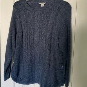 Women’s sweater